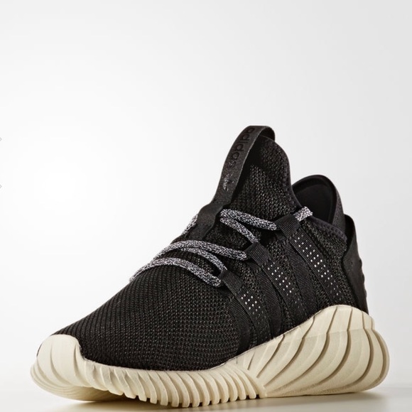 Le adidas brand new dawn poshmark tubolari donne originali Le adidas brand new dawn poshmark tubolari donne originali